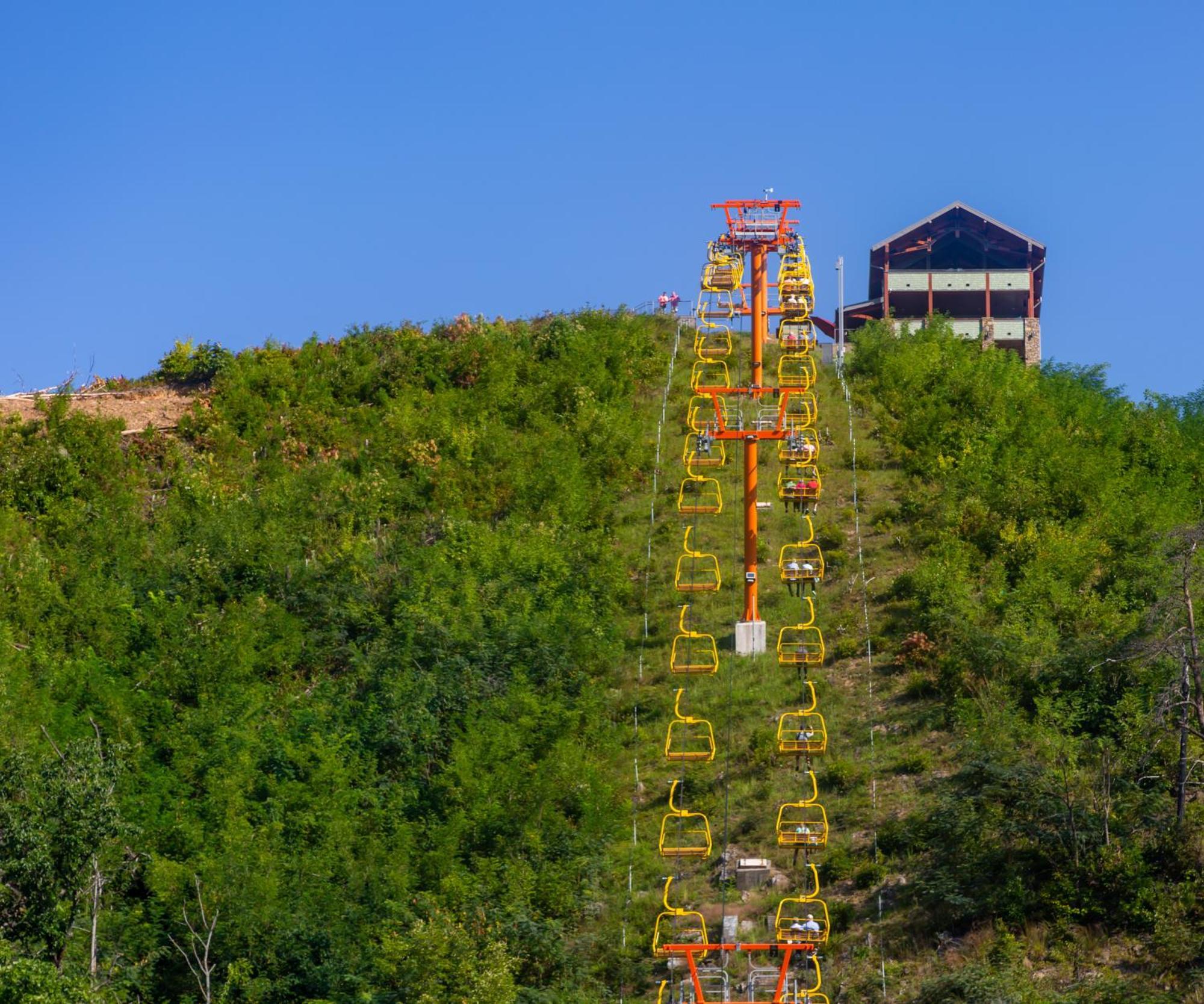 Lazy Bear Lodge, Hot Tub, Resort Pool, Wifi, 1089 Free Tickets Each Paid Day, Dollywood And More Gatlinburg Eksteriør billede